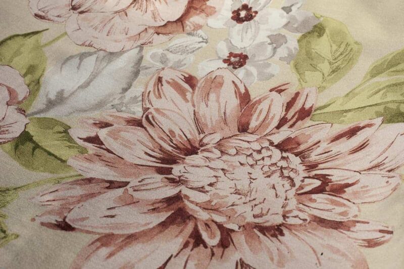 palau-dommelin-bloemen-romantisch-dessin-rozen-bloemen-flower-deluxe-satijn-stoffen-fijn