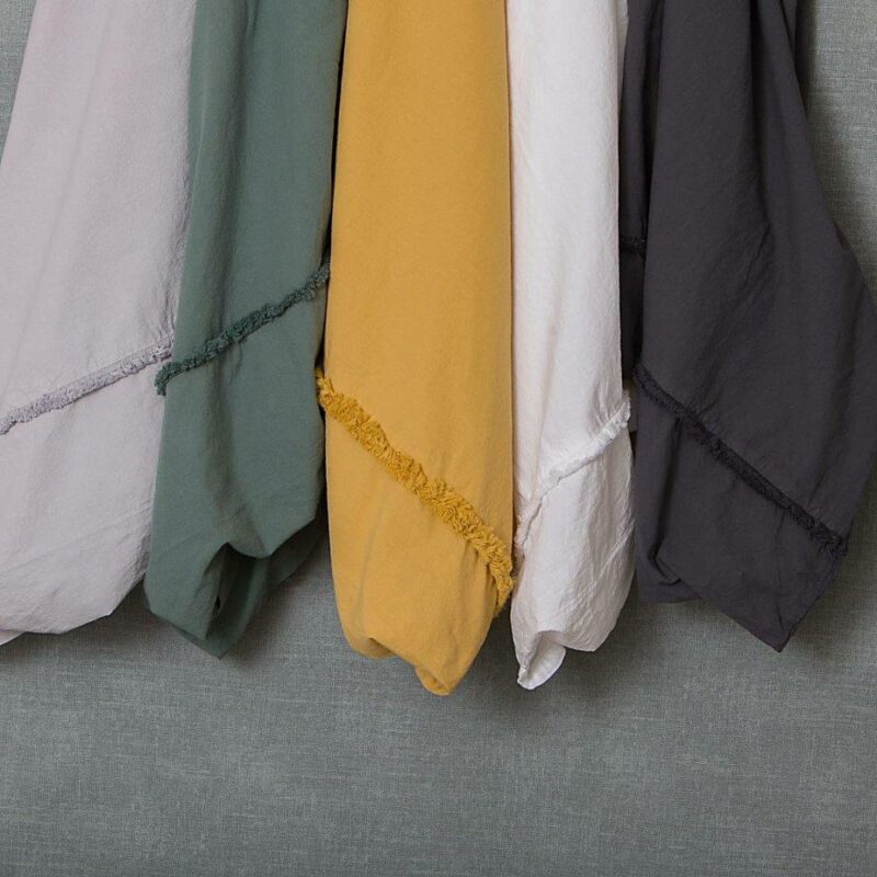katoenen-dekbedovertrek-240x220-litsjumeaux-extra-lang-aparte-donkergroen-donker-groen-effen-lengte-cotton-romantic