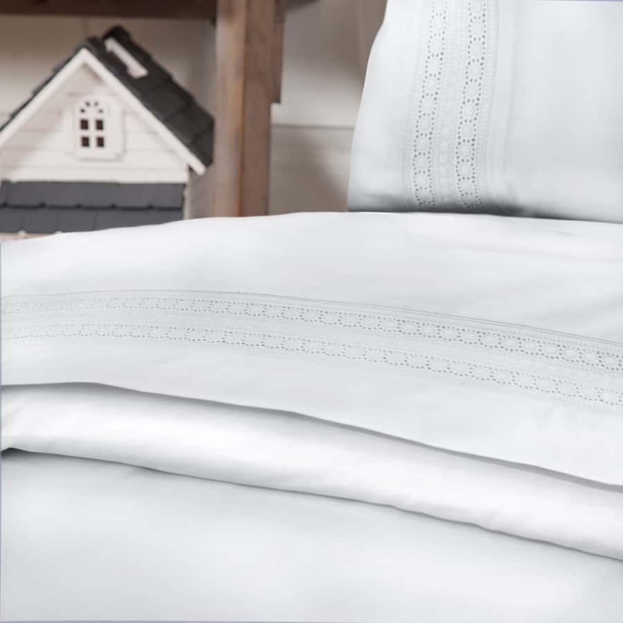witte-dekbedhoes-camilla-town-and-country-white-percalkatoen