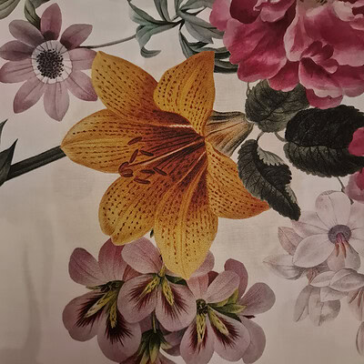 kleurrijk dekbedovertrek met bloemen