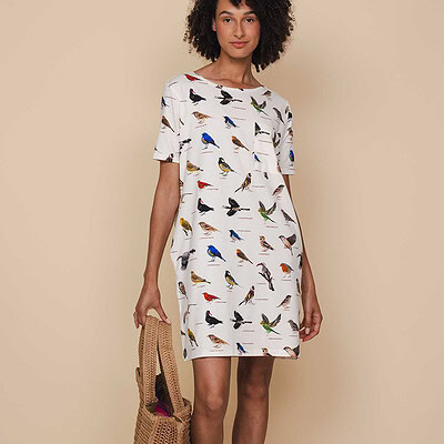 t-shirt dress bird watching